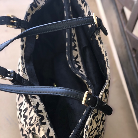 🌺🌹Michael kors signature logo tote bag - Picture 7 of 8